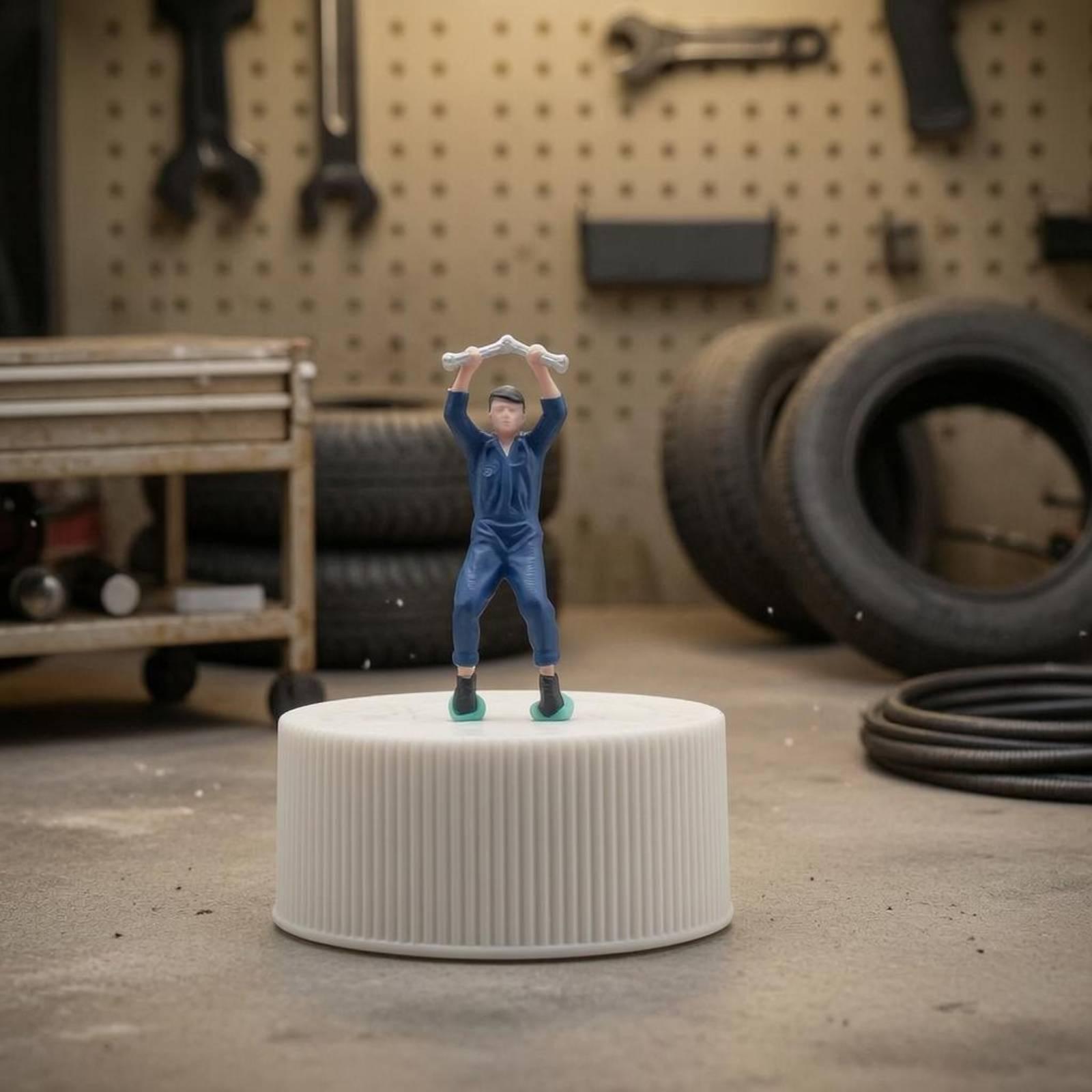 Standing Garage Mechanic Figur - Resin Craft Workshop ulasan dan harga
